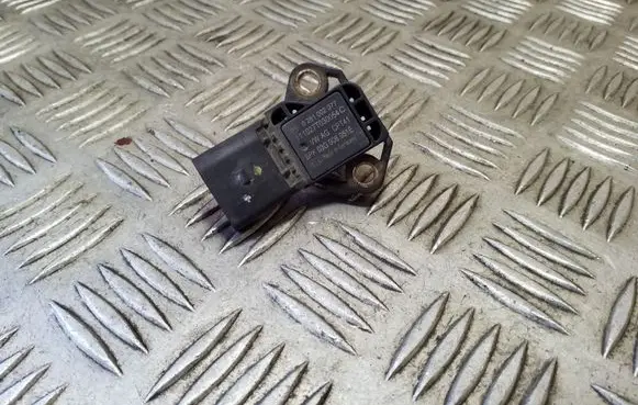 Volkswagen PASSAT CC Air pressure sensor 0281002977 03G906051E