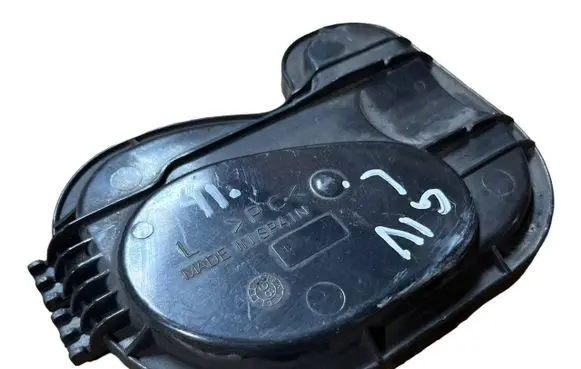 Volkswagen Golf IV Headlight/headlamp dust cover