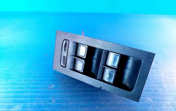 Skoda Octavia Mk3 (5E) Electric window control switch 5E0959857