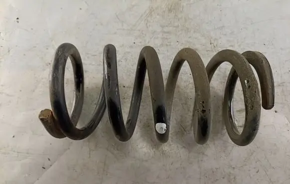 Mitsubishi Grandis Rear coil spring
