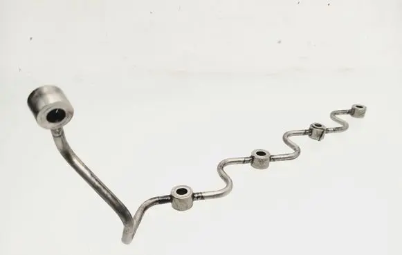 Toyota Avensis T250 Fuel return line/hose 
