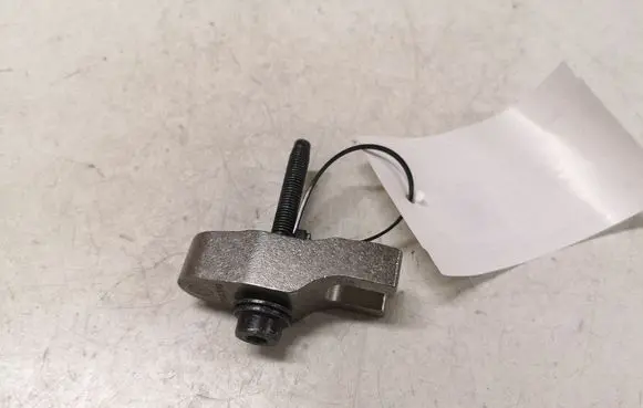 Volvo S90, V90 Fuel Injector clamp holder