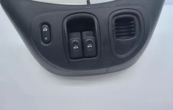 Renault Megane I Electric window control switch 7700846261 77008362269
