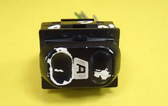 Citroen Berlingo Electric window control switch