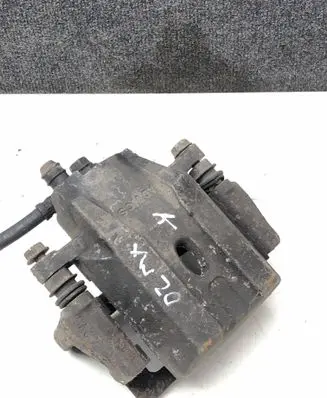 Toyota Prius (XW20) Front brake caliper