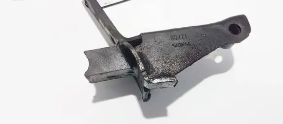 Peugeot 307 Engine mounting bracket 96580419