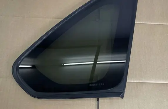 Toyota RAV 4 (XA50) Rear side window ALMJ