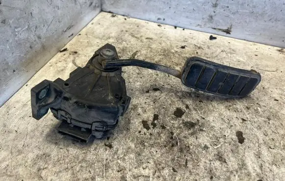 Renault Master II Accelerator throttle pedal 7700314525