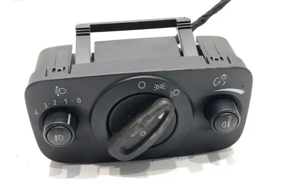 Ford Kuga II Other switches/knobs/shifts AV6T13A024AC