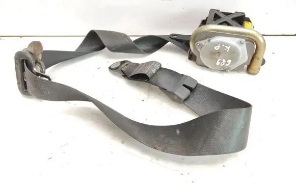 Toyota Avensis T250 Front seatbelt 7322005050