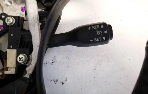 Lexus IS 220D-250-350 Cruise control stalk 