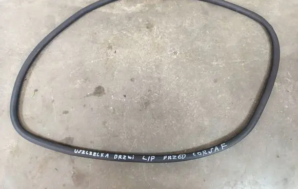 Opel Corsa F Front door rubber seal USZCZELKACORSA