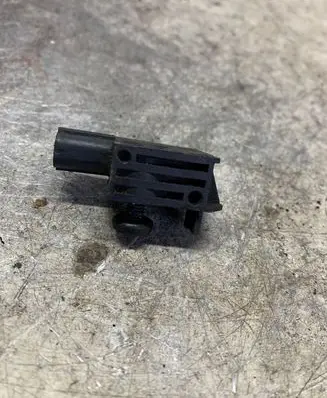 Opel Zafira C Airbag deployment crash/impact sensor 13504470