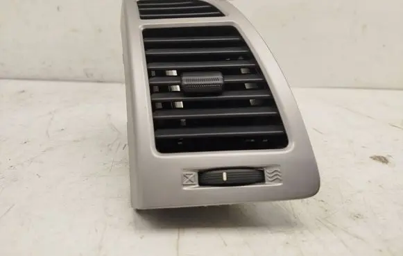 Hyundai i20 (PB PBT) Dashboard side air vent grill/cover trim 974601J000