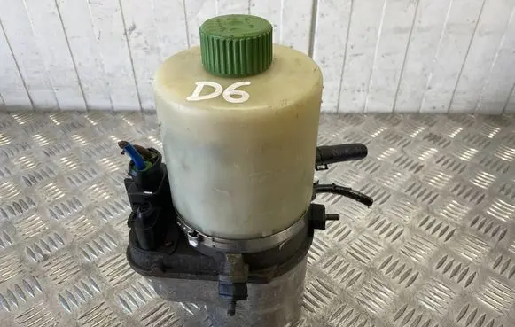 Skoda Fabia Mk2 (5J) Power steering pump 6R0423156B