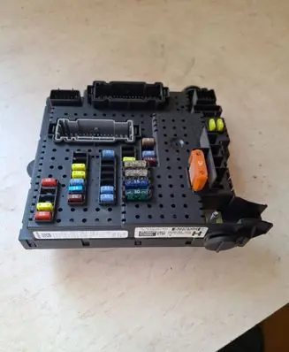 Volvo S60 Fuse module 30786646 07W052 28080156