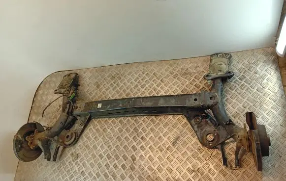 Seat Leon (5F) Rear subframe 01S33416 500501115 1600660Y