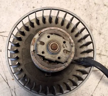 Renault Espace III Heater fan/blower 0130063506