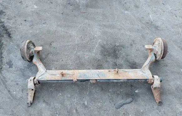 Renault Kangoo I Rear axle beam 