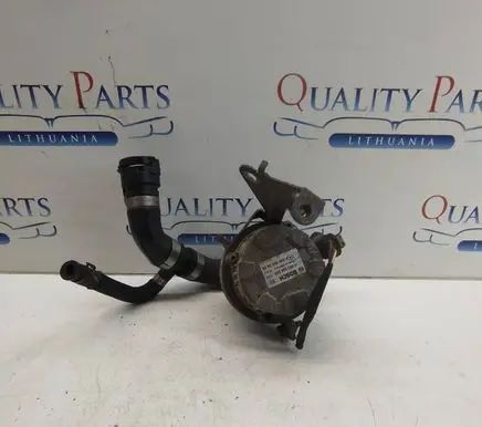 Mercedes-Benz C W205 Electric auxiliary coolant/water pump A0005002686