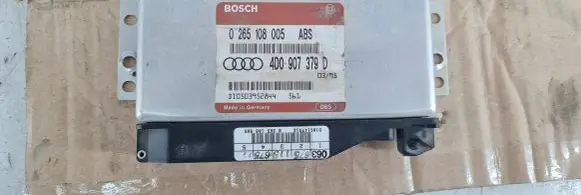 Audi A4 S4 B5 8D Engine control unit/module 4D0907379D 0265108005 DT0503952844