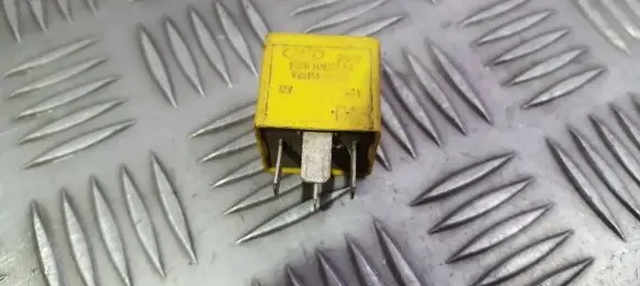 Ford Mondeo MK I Other relay 93BG14N089BA 93BG-14N089BA