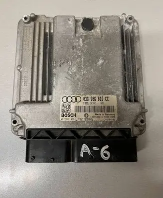 Audi A3 S3 8P Engine control unit/module 03G906016CC 1039S06211 0281011832
