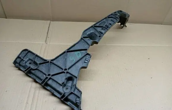 Audi Q5 SQ5 8R Rear bumper mounting bracket 8R0807453