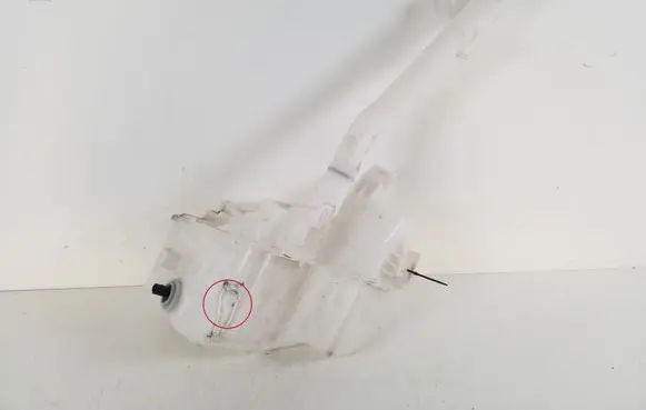 Hyundai Tucson TL Windshield washer fluid reservoir/tank 98613N7000