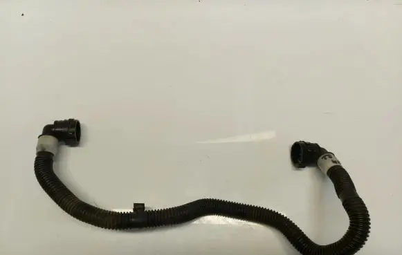 Tesla Model 3 Engine coolant pipe/hose