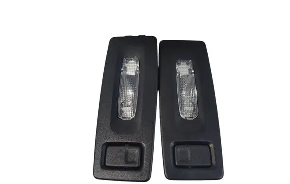 Ford Explorer V Rear seat light 160917 161019