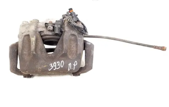 Mercedes-Benz E W212 Front brake caliper A2044213681