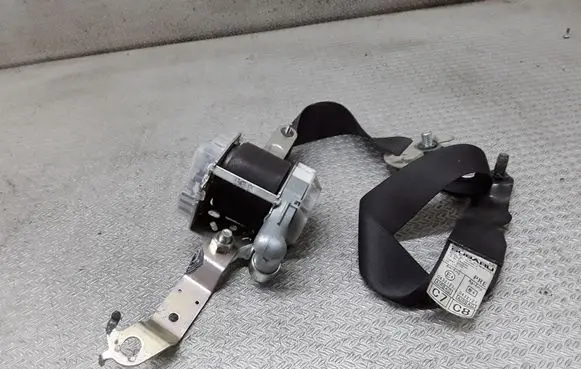 Subaru Outback Front seatbelt 7Q7050P