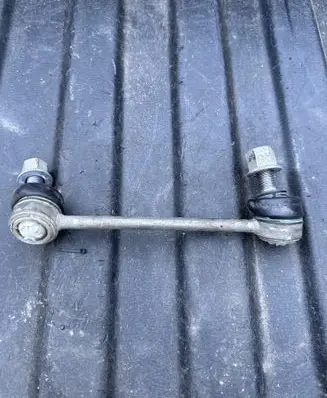 Front anti-roll bar/stabilizer link