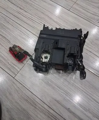 Peugeot 3008 II Battery control module 9675349880