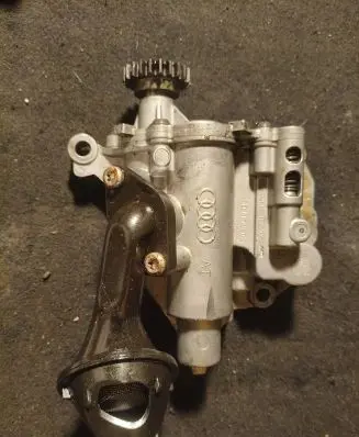 Volkswagen Golf VII Oil pump 06H115105bp