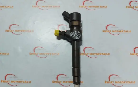 Opel Vectra C Fuel injector 0445110276