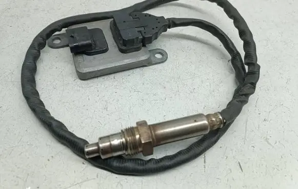 Mercedes-Benz E W212 Lambda probe sensor A0009053603 5WK96683B 0009053603