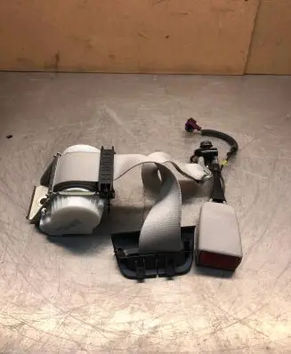 Mercedes-Benz S W222 Front seatbelt A2228601085