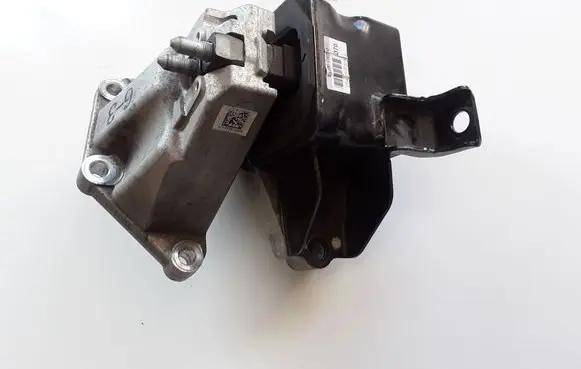 KIA Sportage Engine mount bracket 21830D9700