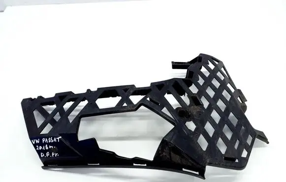 Volkswagen PASSAT B8 Front bumper mounting bracket 3G0807178