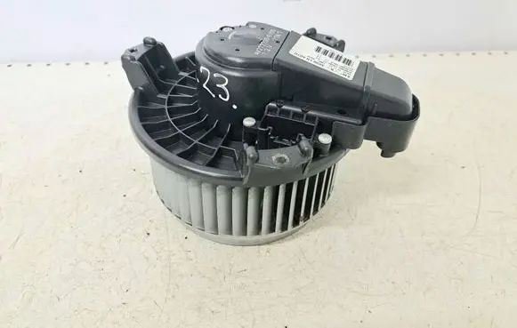 Toyota Avensis T270 Heater fan/blower 2727008103