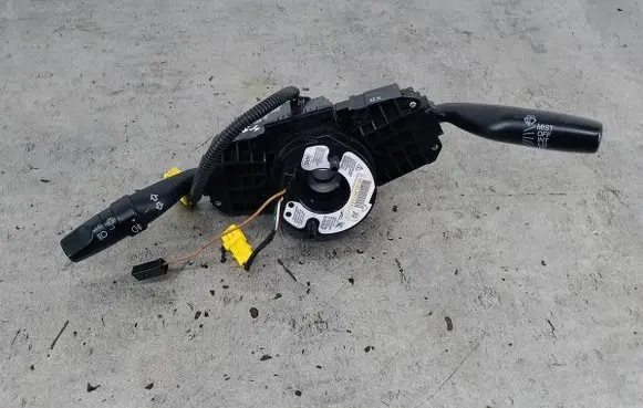 Honda Civic Wiper turn signal indicator stalk/switch M186201S19