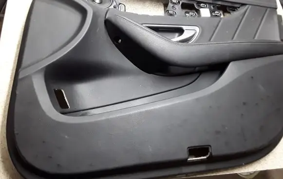Mercedes-Benz C W205 Front door card panel trim 2450903 JC2450903