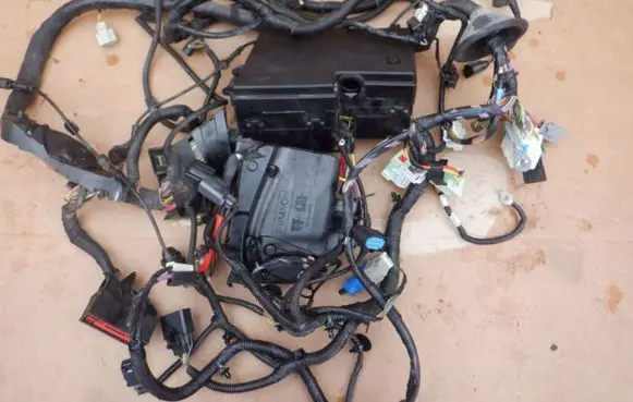 Ford Focus Engine installation wiring loom F1FT14K733MHB