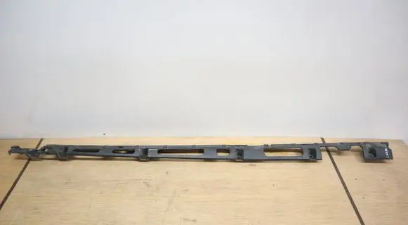 Sill/side skirt trim