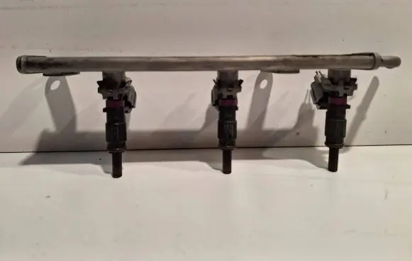Renault Twingo III Fuel main line pipe H8201234808