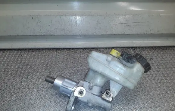 Opel Insignia A Master brake cylinder 03350890231