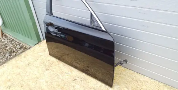 Infiniti Q70 Y51 Front door