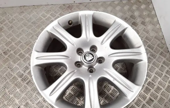 R18 alloy rim